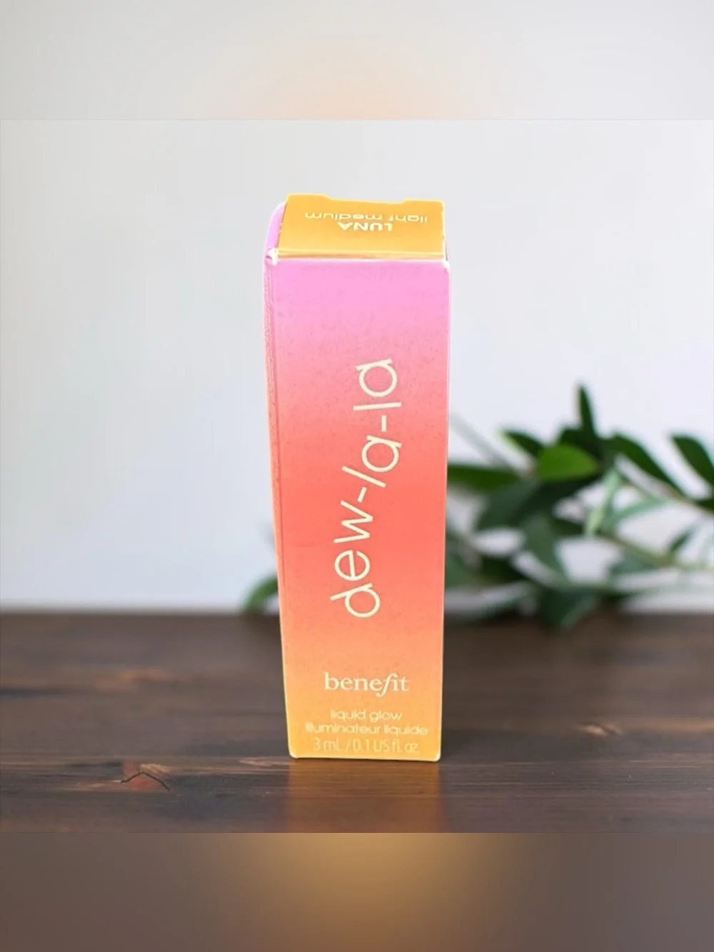 🏷️‼️5/$25🏷️🤎BENEFIT🤎Dew-la-la Liquid Glow Illuminator in Luna (Light Medium’/NIB
